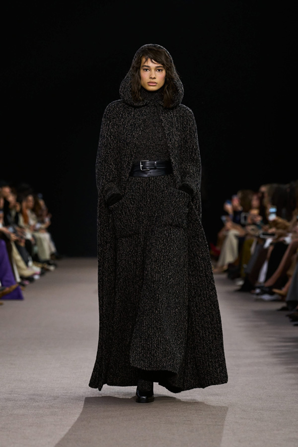 Look Runway Fw25 011 Max Mara